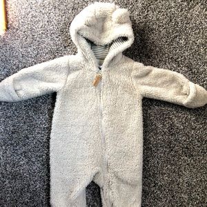 6m fuzzy bear winter suit